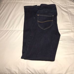 Postpartum skinny jeans